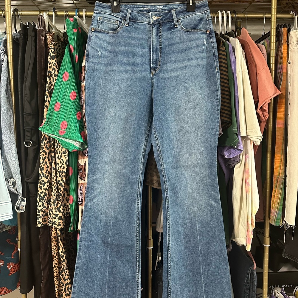Old Navy Medium Blue Flare Women's Jeans